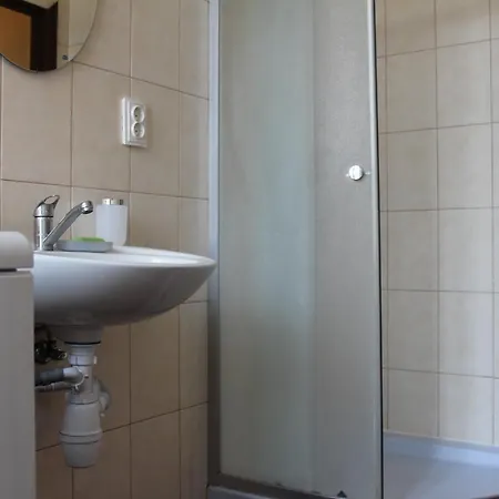 Domovik ,kirilla I Mefodiya, 5 Daire *