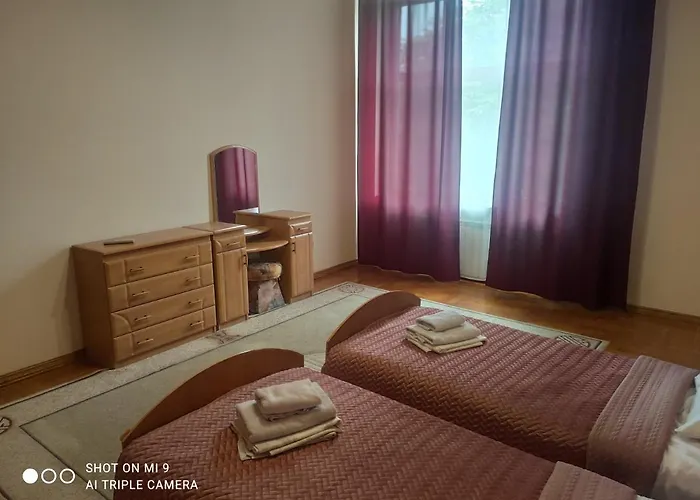 아파트 Domovik ,kirilla I Mefodiya, 5