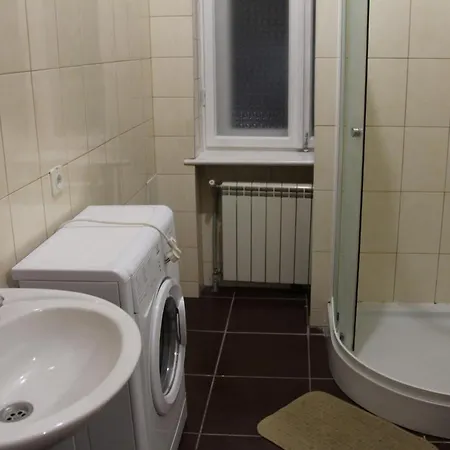 Domovik ,kirilla I Mefodiya, 5 Apartamento